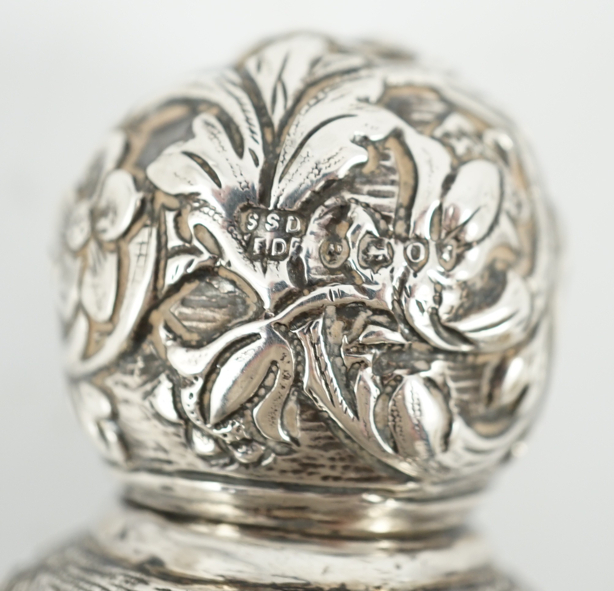 An unusual large late Victorian silver mounted glass combination scent bottle and vinaigrette, by Drew & Sons